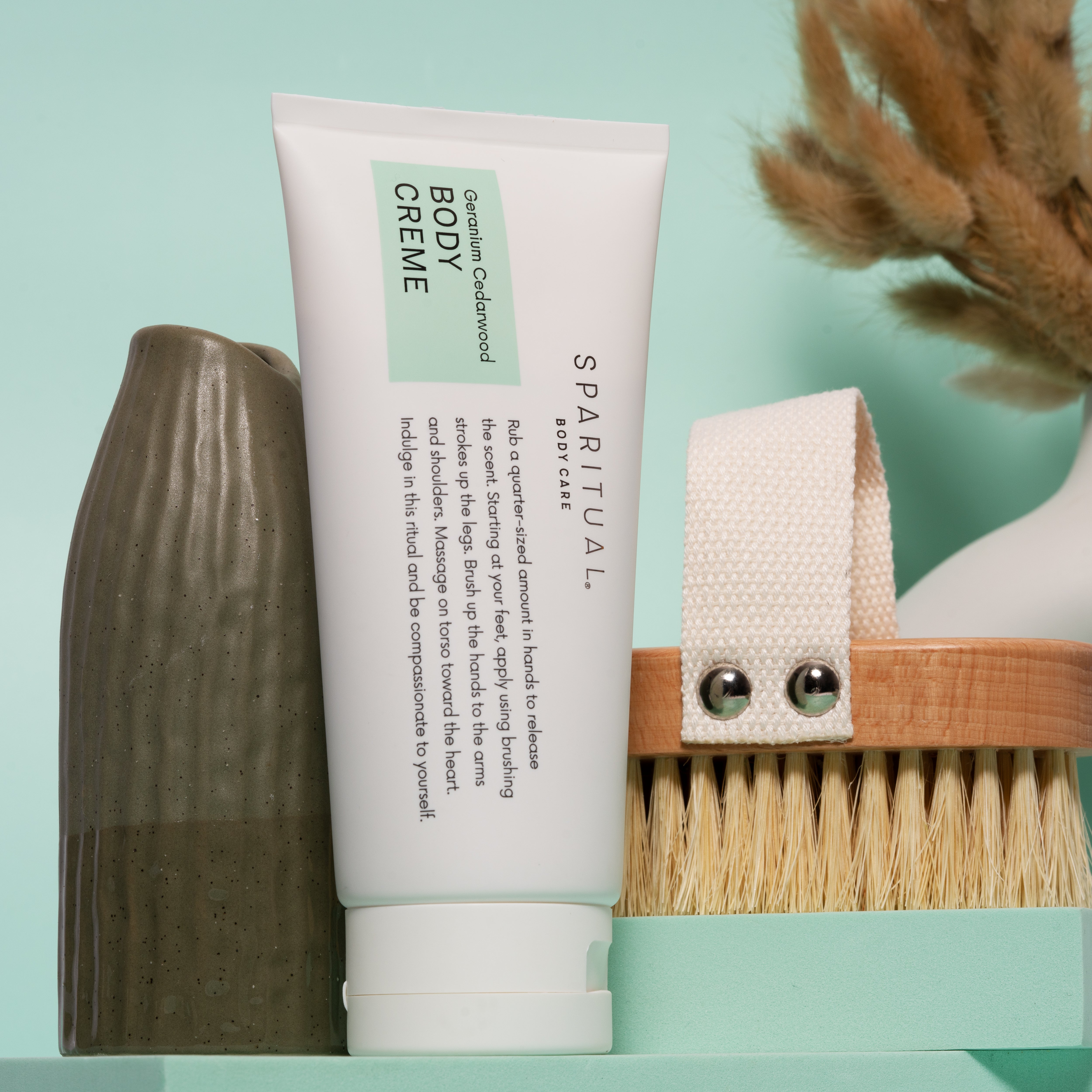 SPARITUAL Lymphatic Love Duo with body crème and dry brush. Vegan, slow beauty, hydrating clean skincare for lymphatic care.